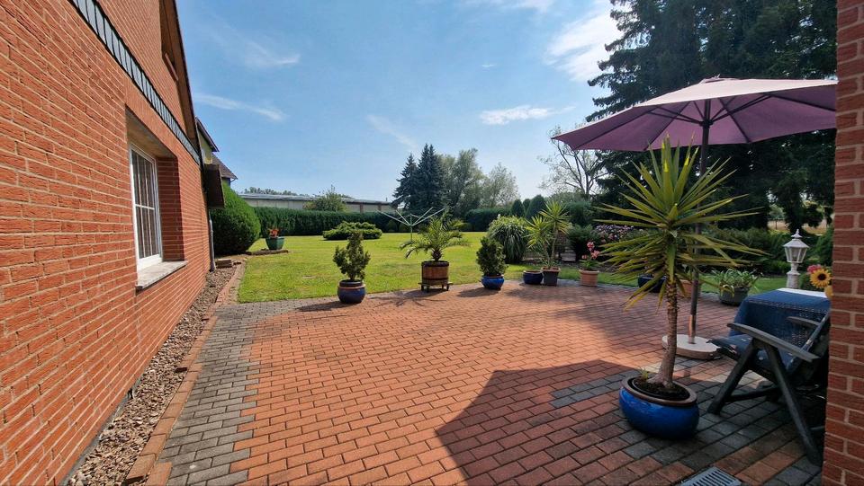 Einfamilienhaus Holzminden - 12 Zimmer, 320 m&sup2;, 2.300&euro; | Angebot:26037589