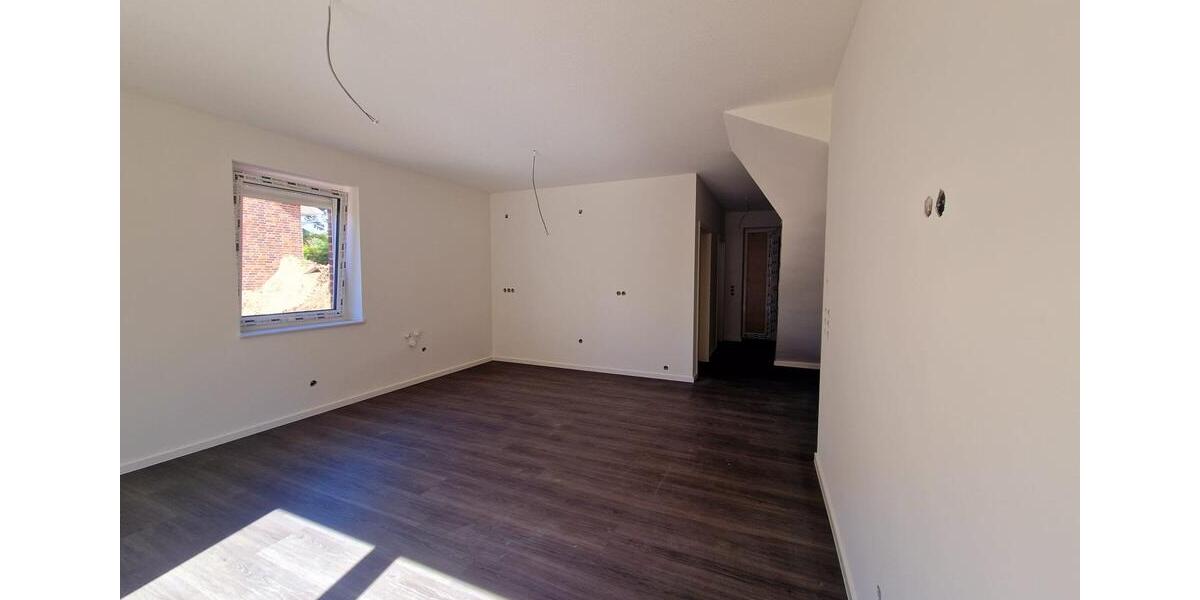 Doppelhaushälfte Oldenburg Kreyenbrück - 3 Zimmer, 78 m&sup2;, 1.250&euro; | Angebot:22439409