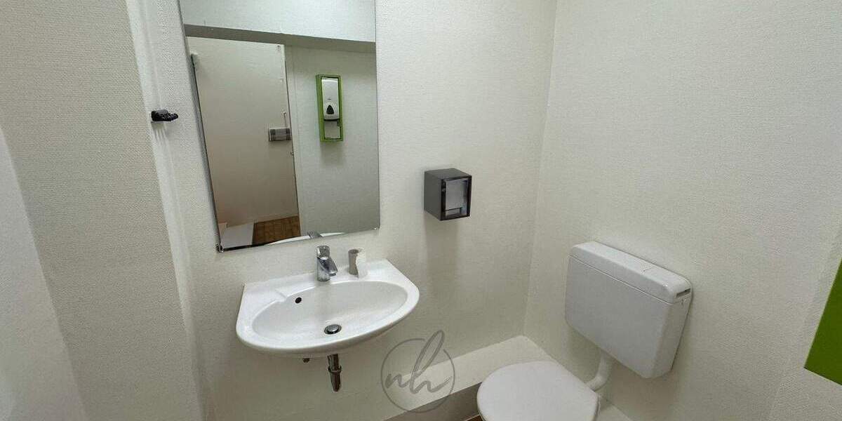Gewerbeobjekt Hamburg Bahrenfeld - 7 Zimmer, 330 m&sup2;, 6.105&euro; | Angebot:26751565