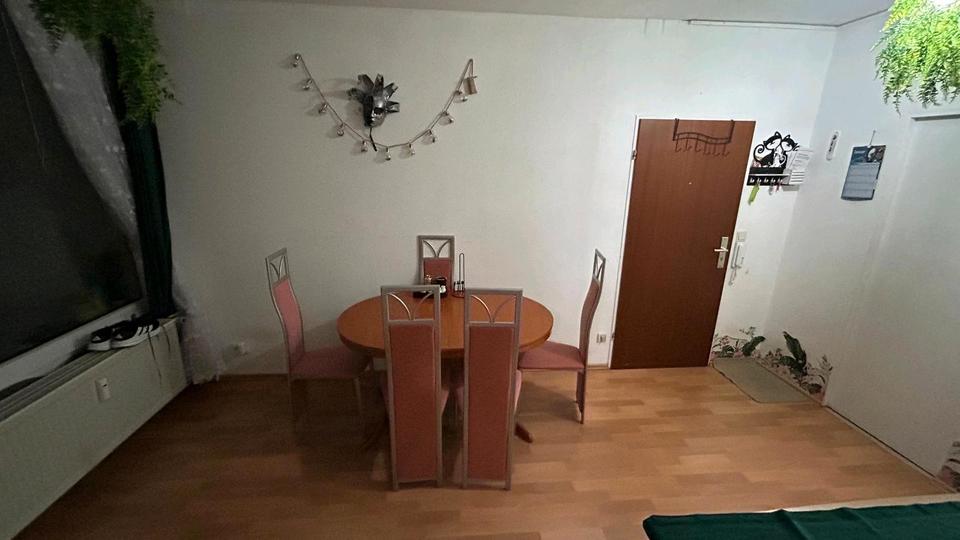 Etagenwohnung Schwalbach am Taunus - 2 Zimmer, 61 m&sup2;, 950&euro; | Angebot:25784281