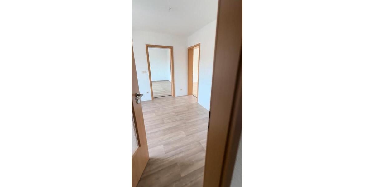 Dachgeschoßwohnung Bernburg (Saale) - 3 Zimmer, 66 m&sup2;, 530&euro; | Angebot:26336033