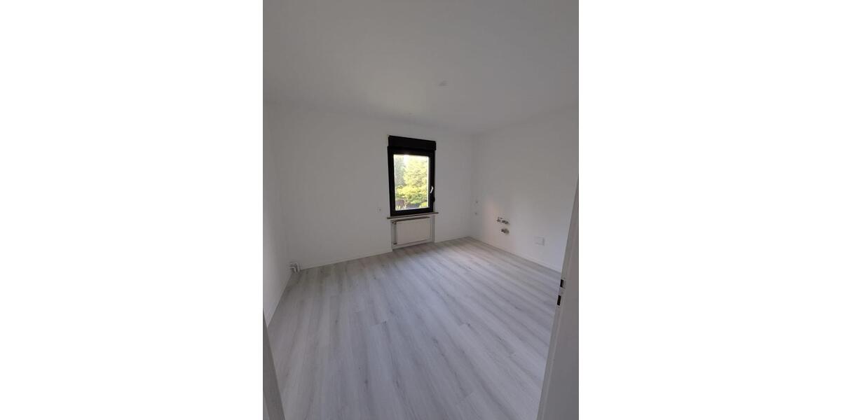 Etagenwohnung Hattingen - 3 Zimmer, 85 m&sup2;, 630&euro; | Angebot:24844947