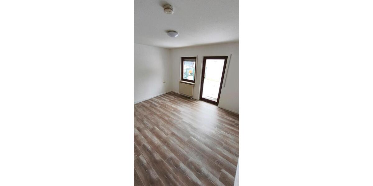 3 Zimmer EG Wohnung Erdgeschosswohnung mit Garten 3 zimmer