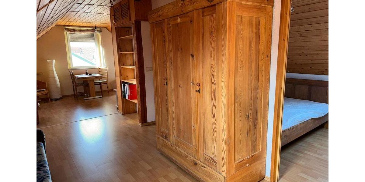 Maisonette-Wohnung in EFH mit Garten u. Nebengebäude 4 zimmer