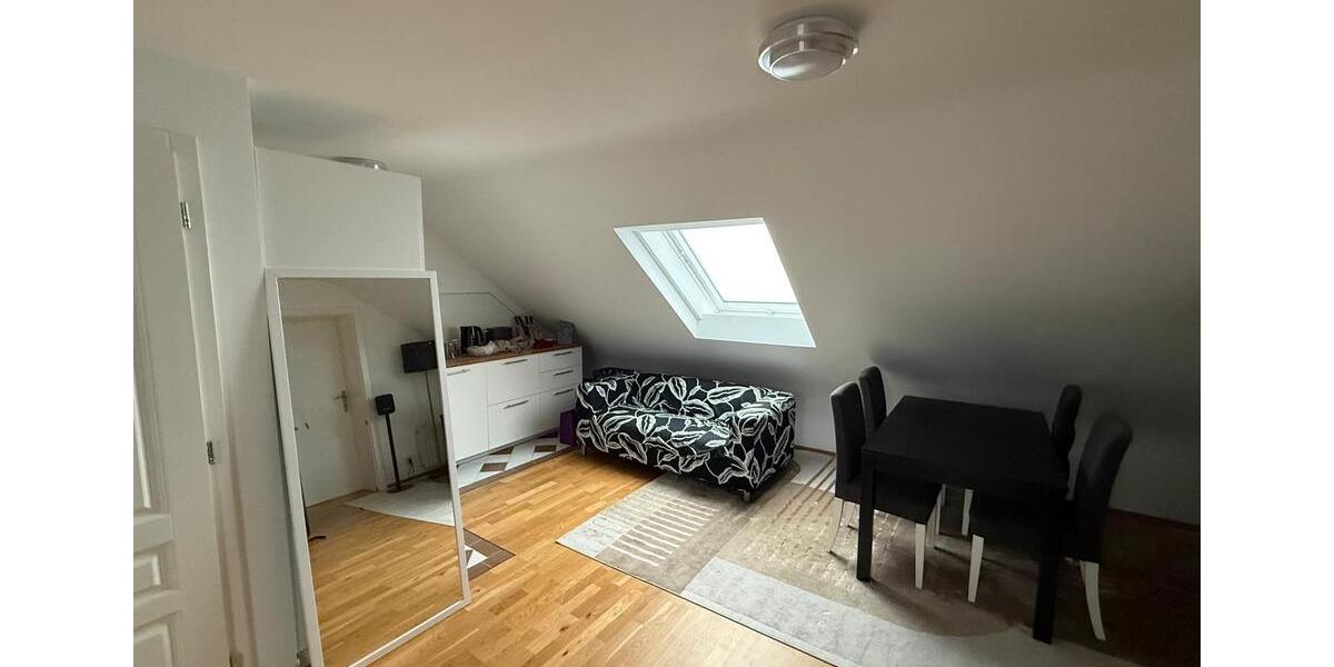 Dachgeschoßwohnung Mönchengladbach Nord - 2 Zimmer, 49 m&sup2;, 520&euro; | Angebot:24473985