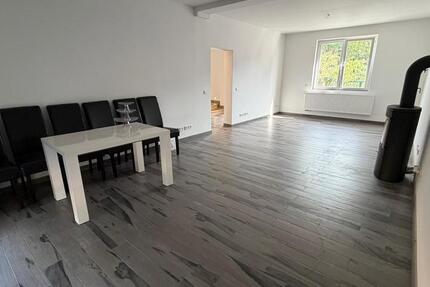 Haus Essen Stadtbezirk V - 4 Zimmer, 150 m&sup2;, 2.800&euro; | Angebot:27615851