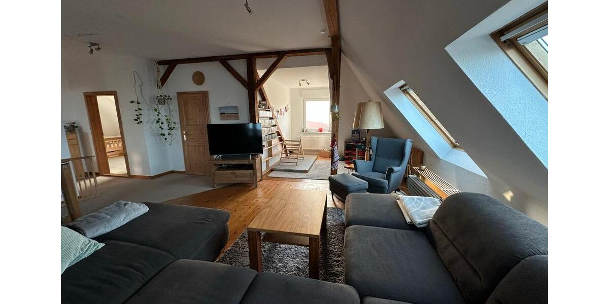 Dachgeschoßwohnung Tiddische - 3 Zimmer, 101 m&sup2;, 785&euro; | Angebot:26226921