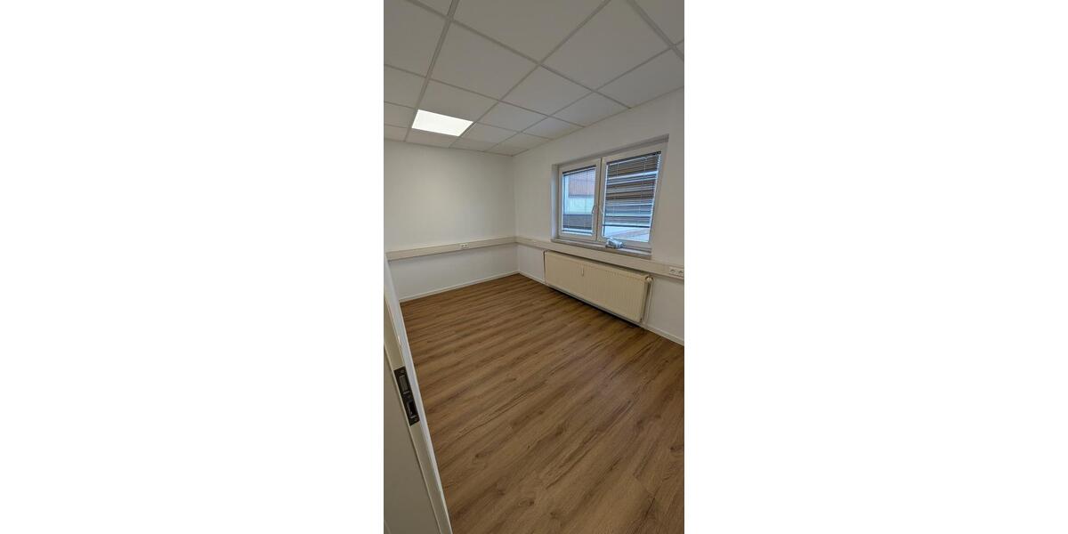 Gewerbeobjekt Hannover Herrenhausen-Stöcken - 1.800&euro; | Angebot:23278288