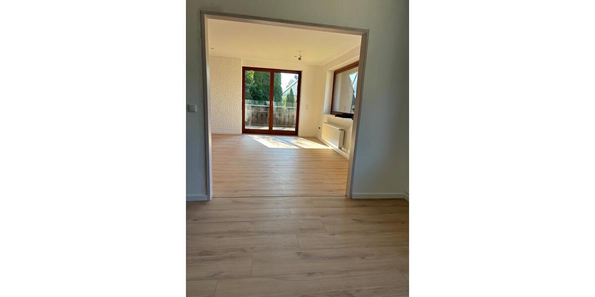 Etagenwohnung Syke - 2 Zimmer, 100 m&sup2;, 990&euro; | Angebot:26412717