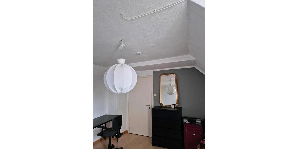 Dachgeschoßwohnung Bielefeld - 2 Zimmer, 60 m&sup2;, 700&euro; | Angebot:26613499
