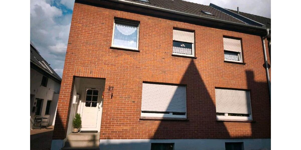 Renovierte Obergeschoss Wohnung in Sonsbeck zimmer