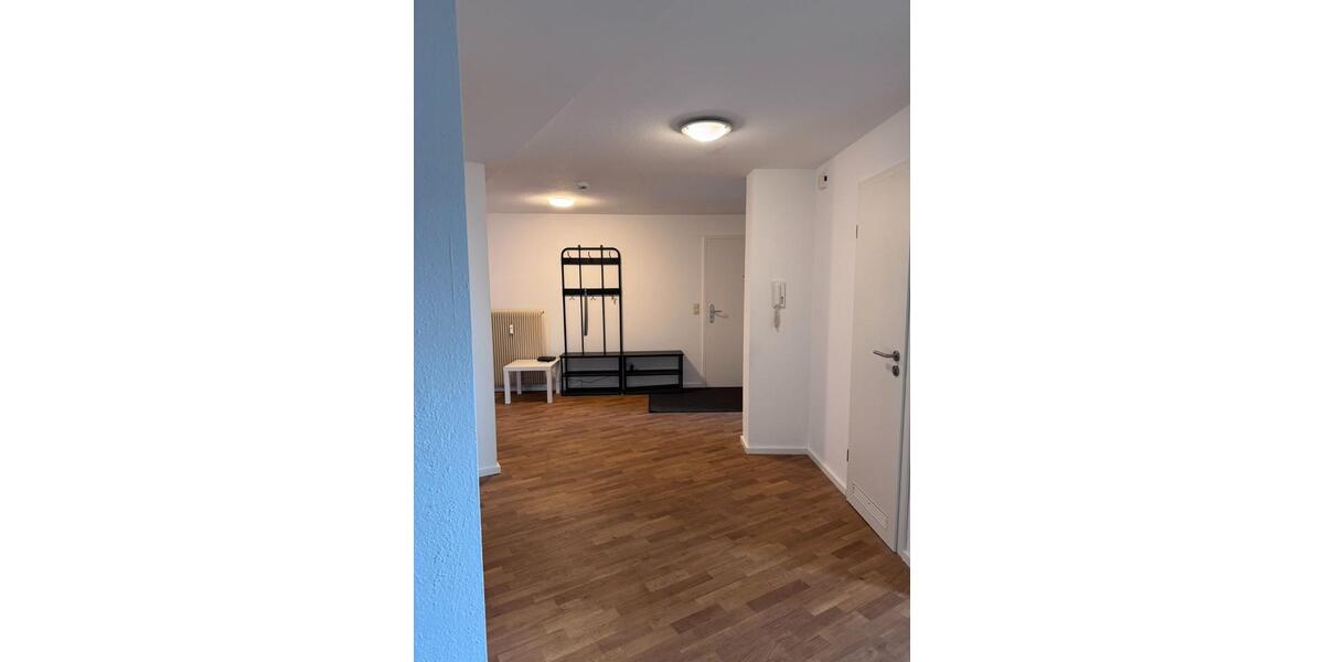 Wohnen auf Zeit Villingen-Schwenningen Schwenningen - 1 Zimmer, 9 m&sup2;, 390&euro; | Angebot:26535085