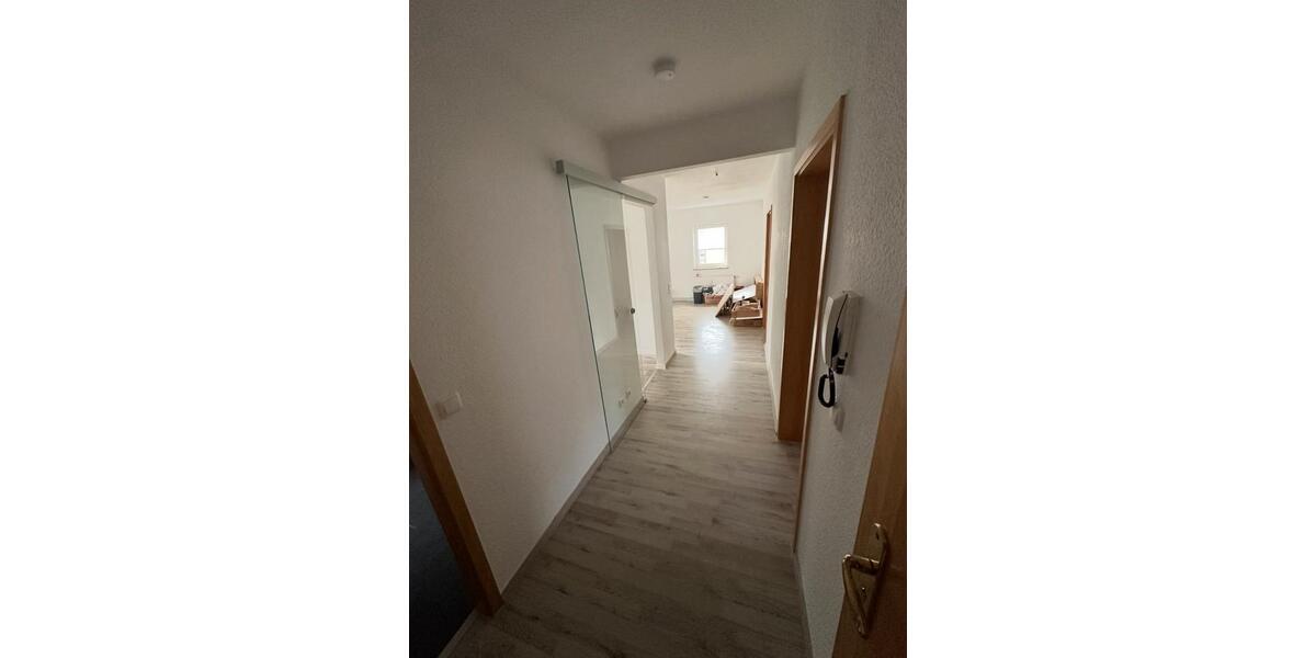 Etagenwohnung Sömmerda - 3 Zimmer, 58 m&sup2;, 580&euro; | Angebot:26099789
