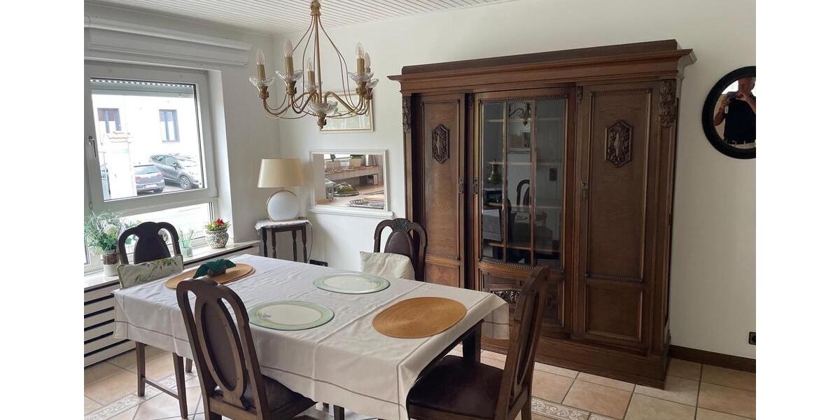 Erdgeschoßwohnung Viersen Hülsdonk - 6 Zimmer, 200 m&sup2;, 2.500&euro; | Angebot:26670858