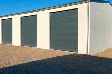 Vermietung von XXL Garage kleine Halle Gewerbehalle zimmer