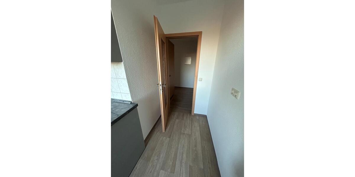 Wunderschöne 3-RW mit Einbauküche 3 zimmer