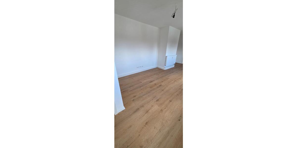 Dachgeschoßwohnung Erlangen Bruck - 2 Zimmer, 37 m&sup2;, 700&euro; | Angebot:25935700