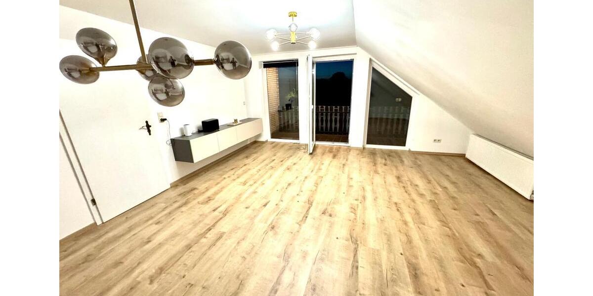 Dachgeschoßwohnung Wathlingen - 3 Zimmer, 95 m&sup2;, 750&euro; | Angebot:24850238