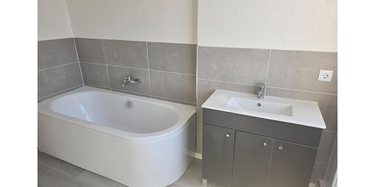 Etagenwohnung Lugau/Erzgebirge Erzgebirge - 4 Zimmer, 96 m&sup2;, 912&euro; | Angebot:21250998