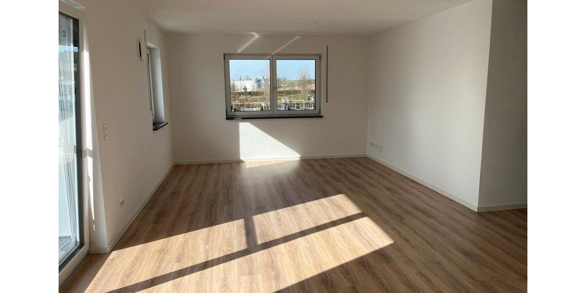 Etagenwohnung Kemnath - 4 Zimmer, 114 m&sup2;, 1.370&euro; | Angebot:25960596
