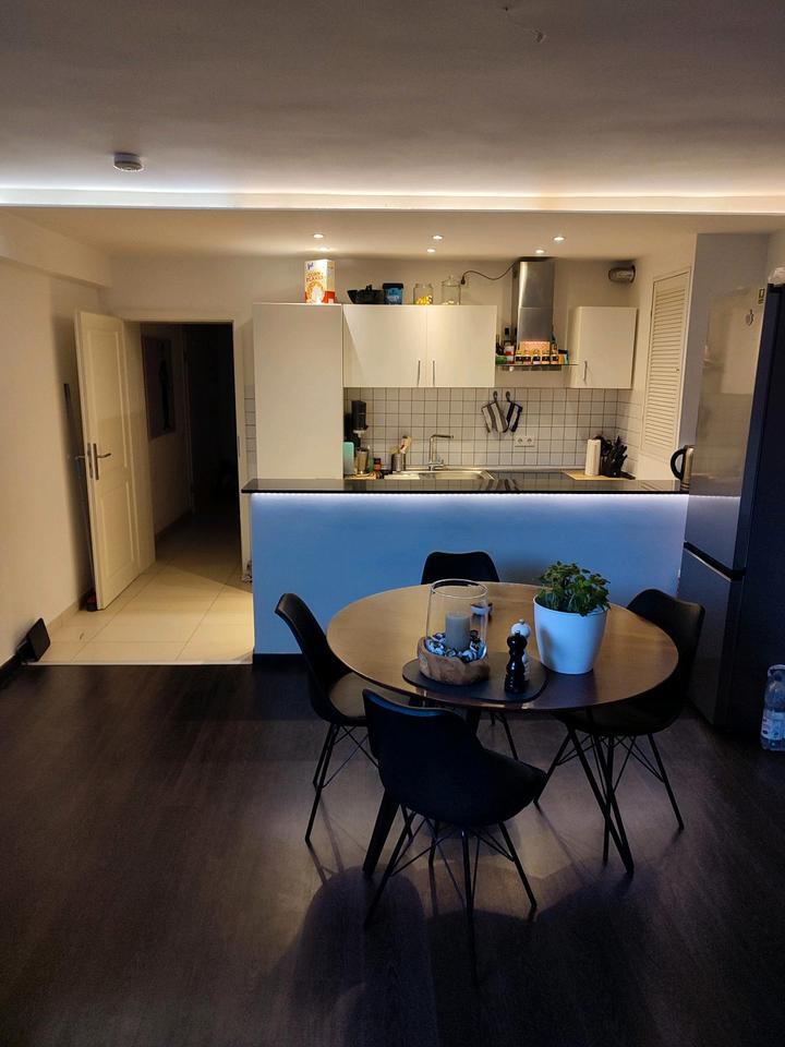 Möbliertes Zimmer in voll ausgestatteter 2erWg Wohnung zimmer