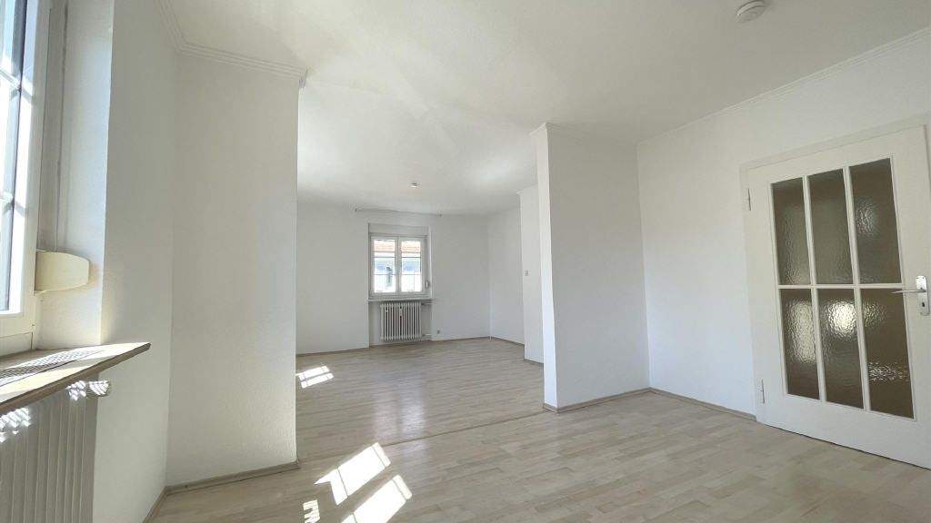 Etagenwohnung Singen (Hohentwiel) Singen - 3 Zimmer, 95 m&sup2;, 900&euro; | Angebot:25803033