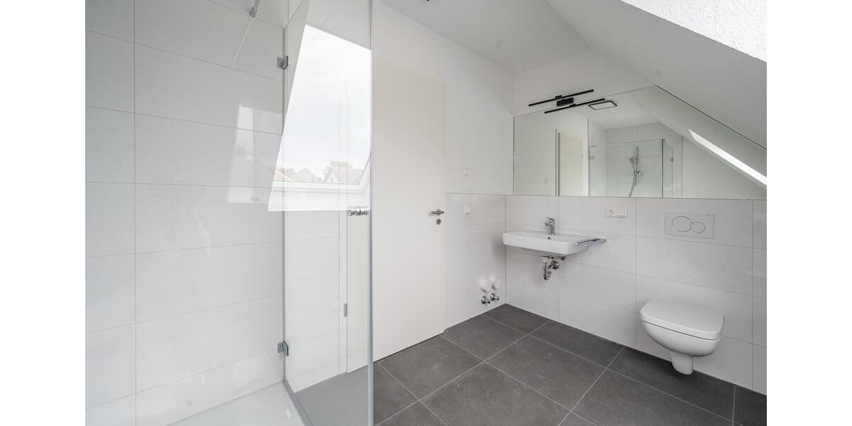 Etagenwohnung Geilenkirchen - 3 Zimmer, 110 m&sup2;, 1.100&euro; | Angebot:26338405