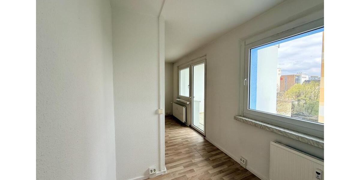 Etagenwohnung Plauen - 1 Zimmer, 35 m&sup2;, 200&euro; | Angebot:26296741