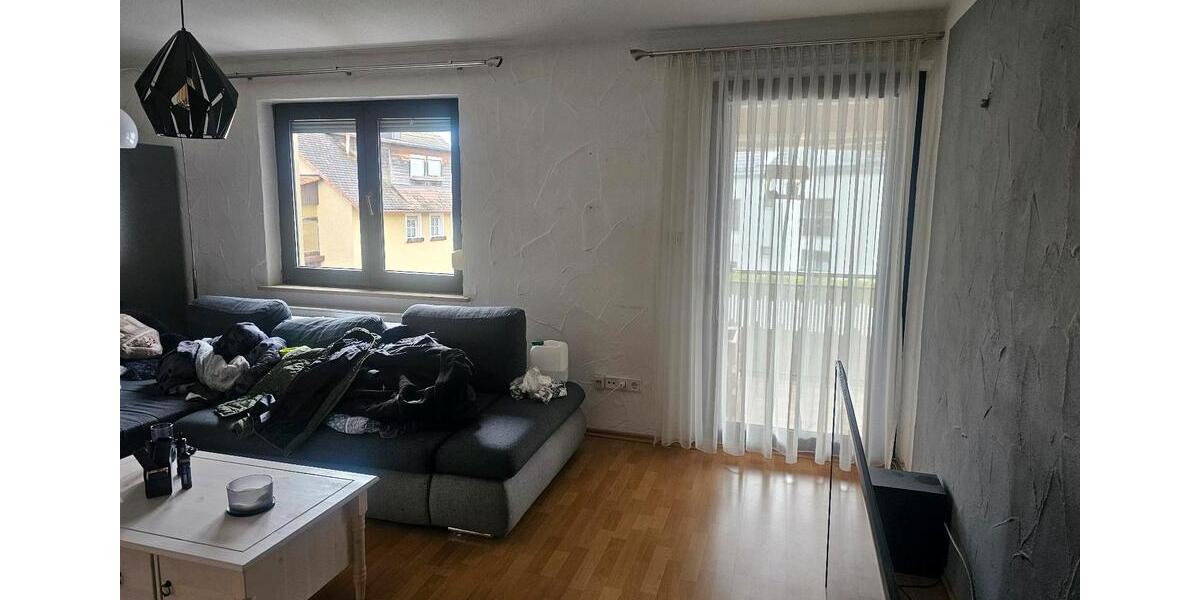 Etagenwohnung Weilersbach - 2 Zimmer, 100 m&sup2;, 900&euro; | Angebot:26646311