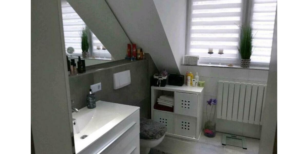 Doppelhaushälfte Marsberg - 3 Zimmer, 110 m&sup2;, 1.200&euro; | Angebot:25106802