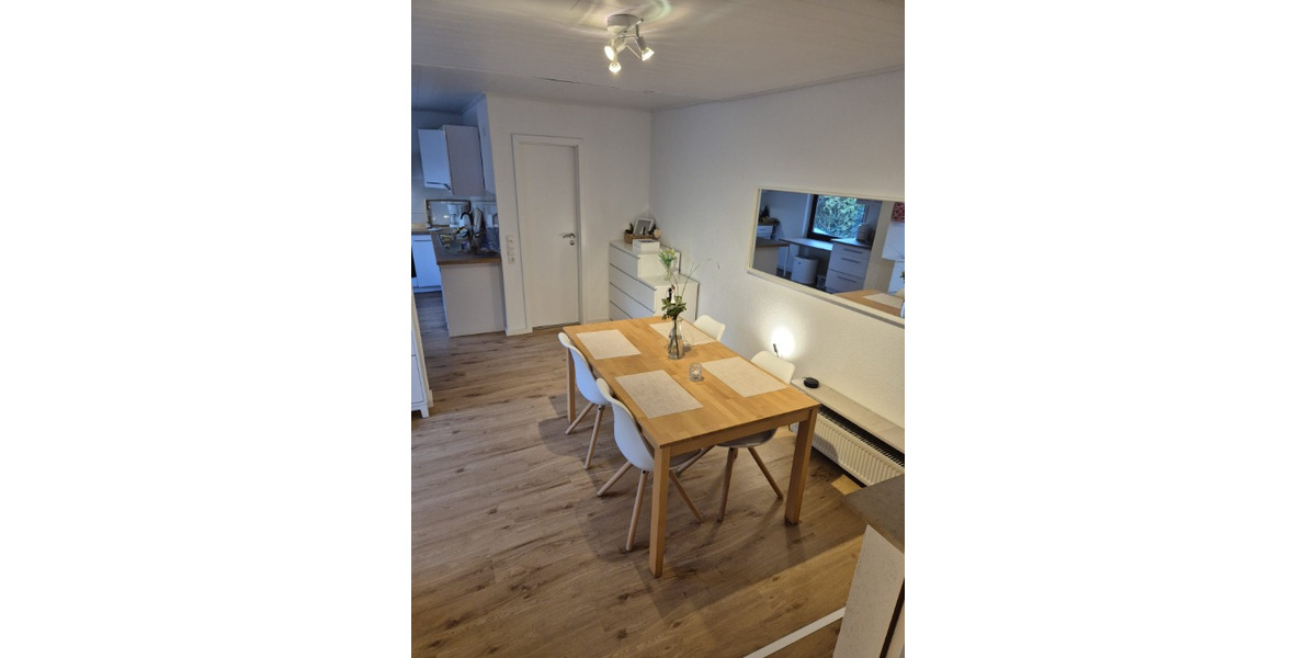Zentrales Reihenhaus in Vallendar: 4 Zimmer, 2 Bäder, Balkon und 2 Stellplätze im eigenen Hof - Reihenendhaus Vallendar | Angebot:27328022