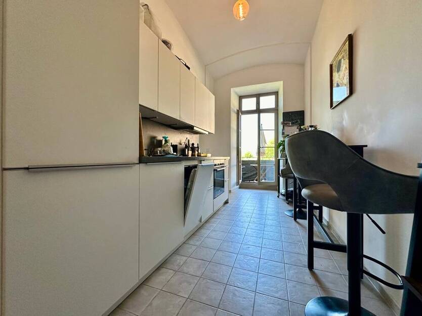 +++ DreiZimmerwohnung mit zwei Stellplätzen im Denkmalobjekt +++