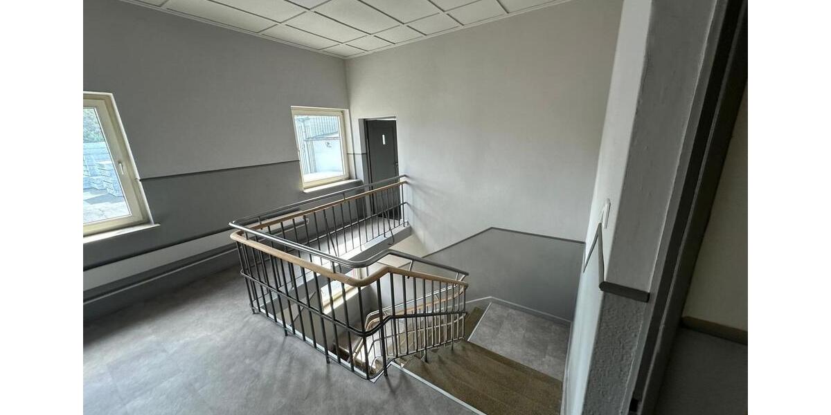 Büroräume Schulungs-Gruppenräume in Hof - unweit des Freibades auf Gewerbeareal - renoviert - sofort verfügbar zimmer