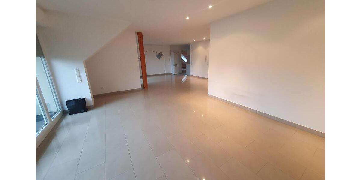 Dachgeschoßwohnung Haibach - 3 Zimmer, 109 m&sup2;, 1.199&euro; | Angebot:26256086