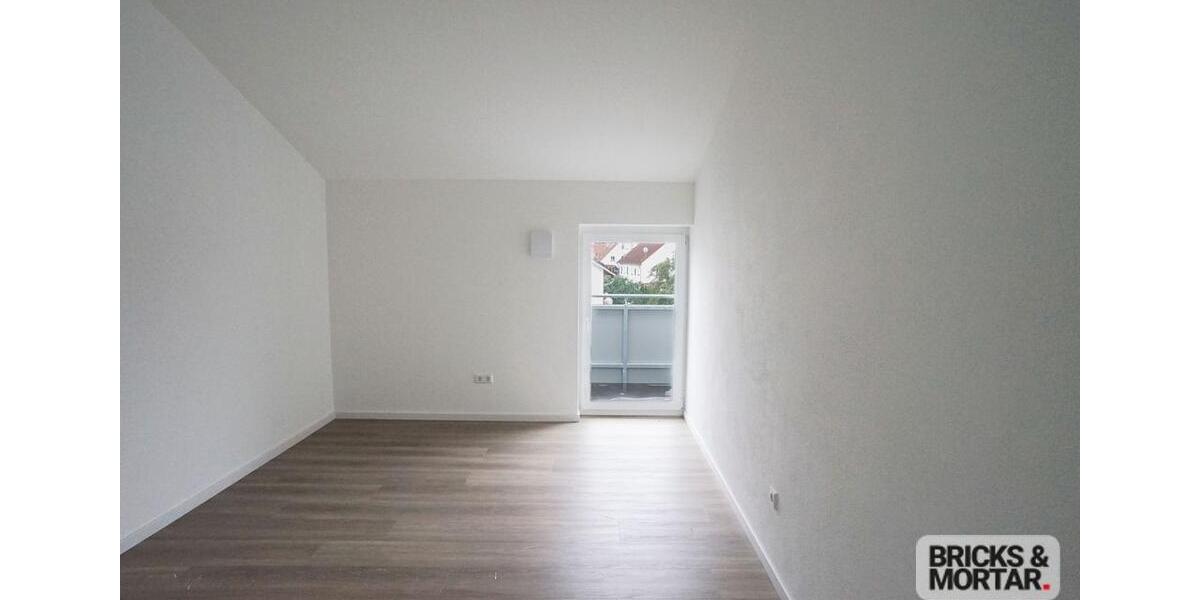 Dachgeschoßwohnung Deiningen - 4 Zimmer, 95 m&sup2;, 1.060&euro; | Angebot:23880826