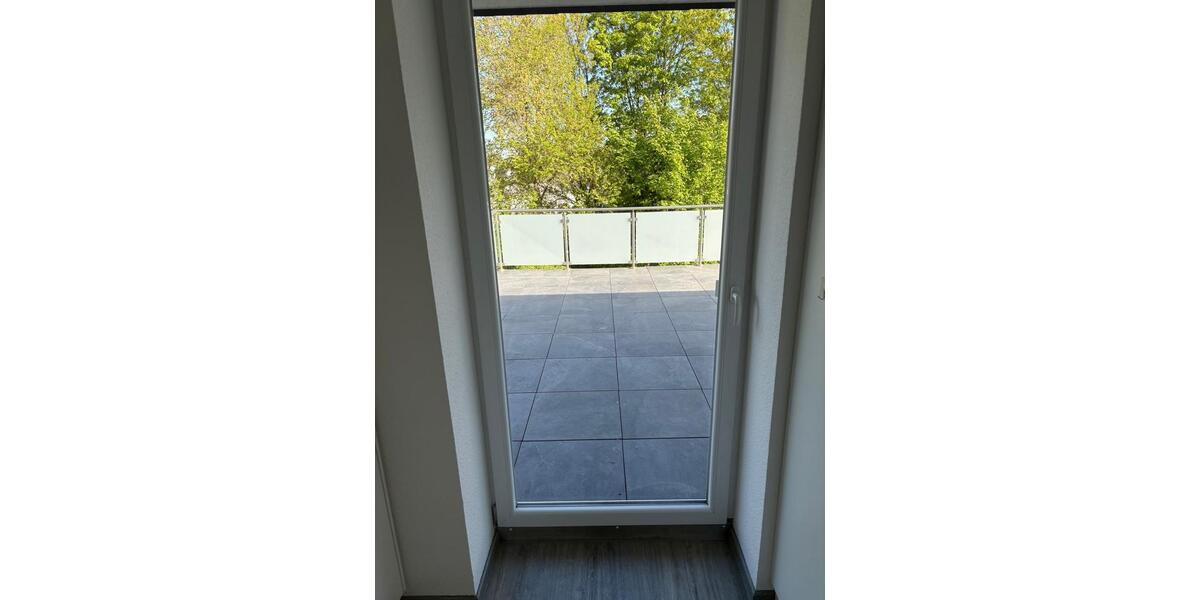 Dachgeschoßwohnung Bad Oeynhausen Dehme - 3 Zimmer, 121 m&sup2;, 1.290&euro; | Angebot:26578523