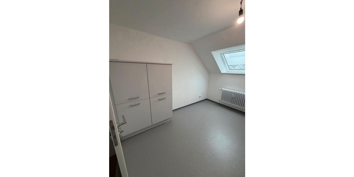 Dachgeschoßwohnung Negenborn - 3 Zimmer, 80 m&sup2;, 600&euro; | Angebot:24755674