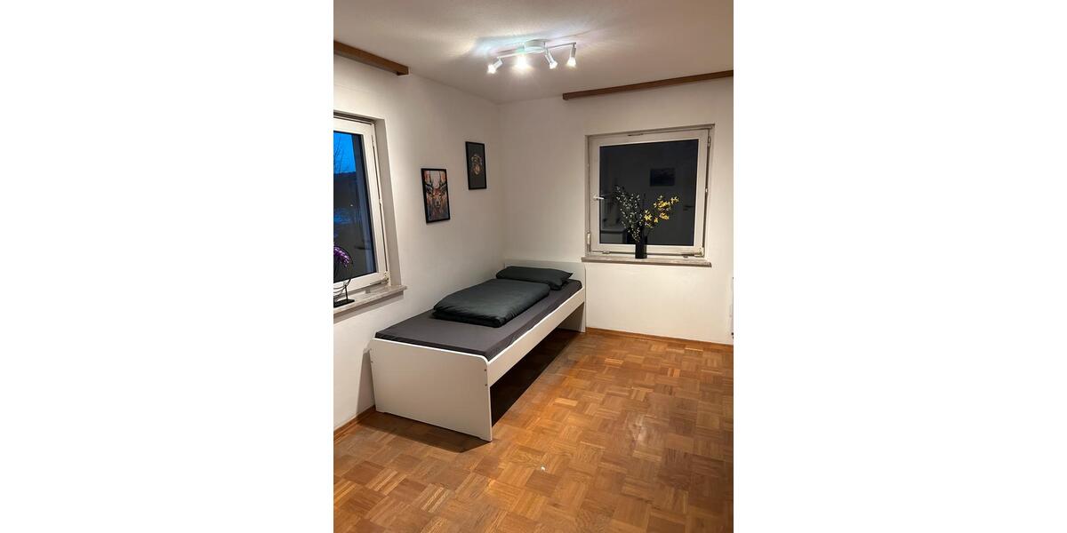 Wohnen auf Zeit Obersulm - 6 Zimmer, 120 m&sup2;, 20&euro; | Angebot:24764443