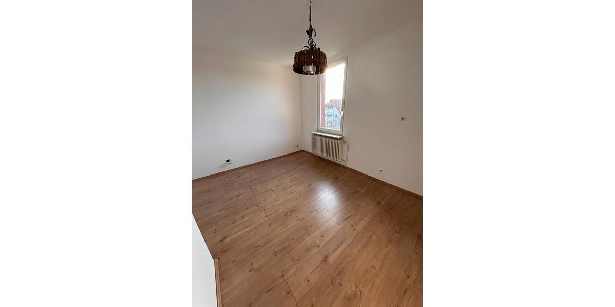 Dachgeschoßwohnung Königsfeld im Schwarzwald - 3 Zimmer, 103 m&sup2;, 800&euro; | Angebot:25961939