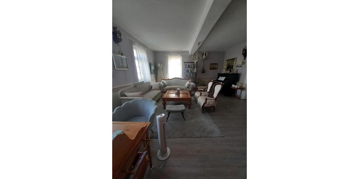 Erdgeschoßwohnung Bad Emstal - 4 Zimmer, 100 m&sup2;, 950&euro; | Angebot:26649794