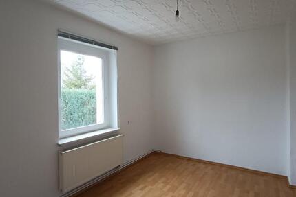 Wohnung Nienburg (Saale) - 2 Zimmer, 38 m&sup2;, 230&euro; | Angebot:25717383