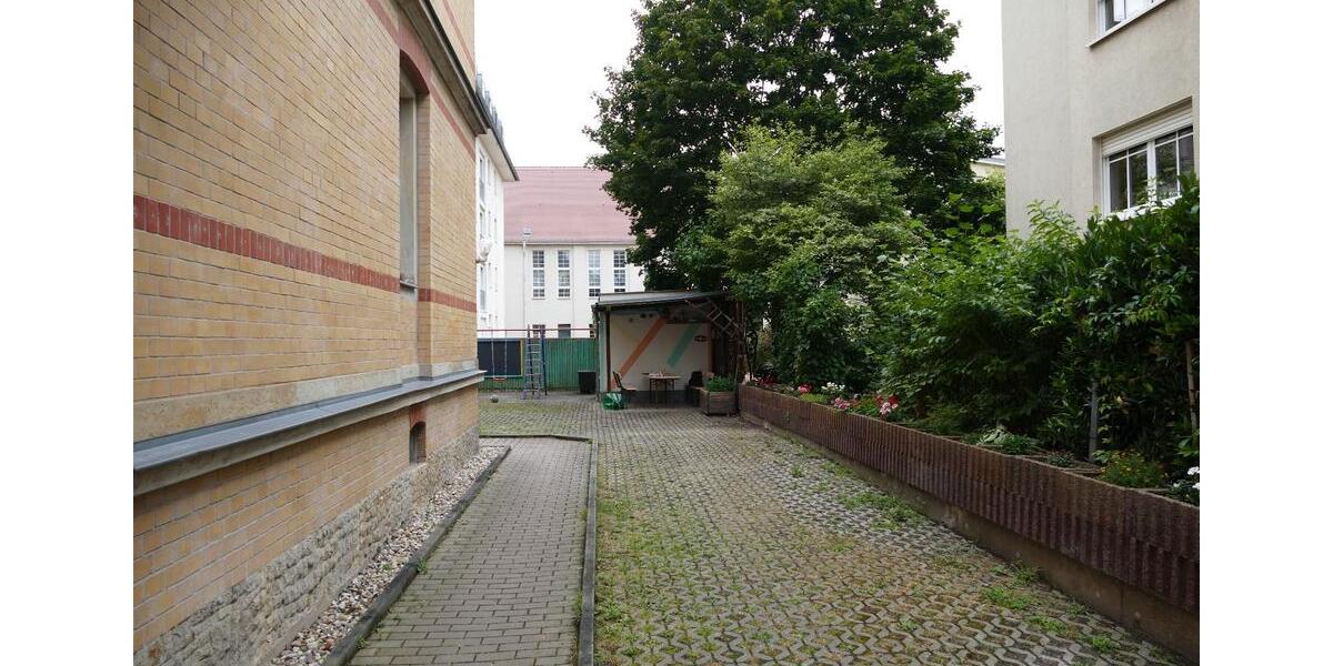 Dachgeschoßwohnung Dresden Cotta - 4 Zimmer, 120 m&sup2;, 1.500&euro; | Angebot:21638900