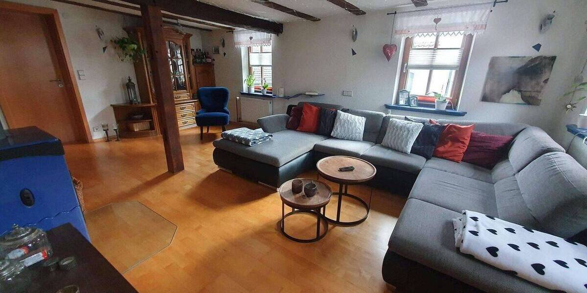 Etagenwohnung Weinsberg-Grantschen Grantschen - 5 Zimmer, 145 m&sup2;, 1.500&euro; | Angebot:26159836