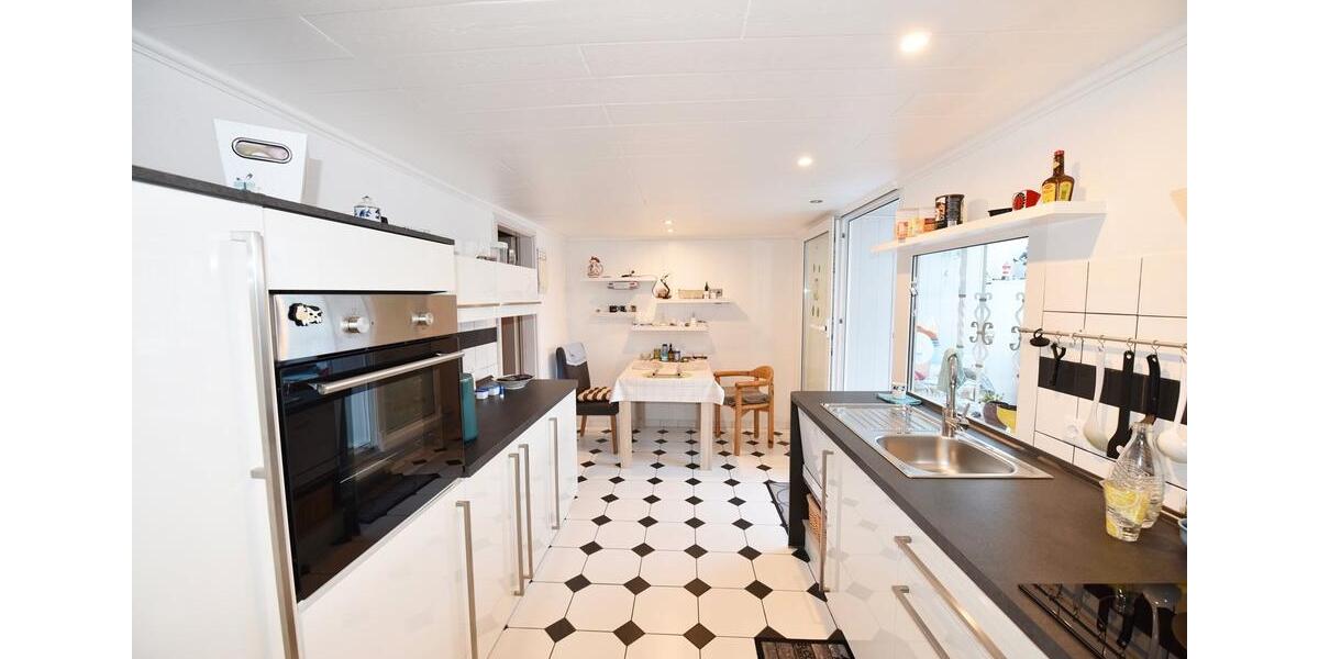 Erdgeschoßwohnung Warstein - 3 Zimmer, 130 m&sup2;, 1.250&euro; | Angebot:26413901