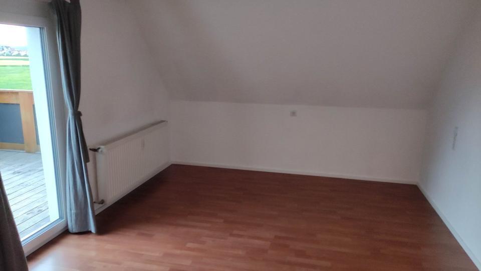 3,5 Zimmer Wohnung mit Balkon und Garage Unterbaldingen