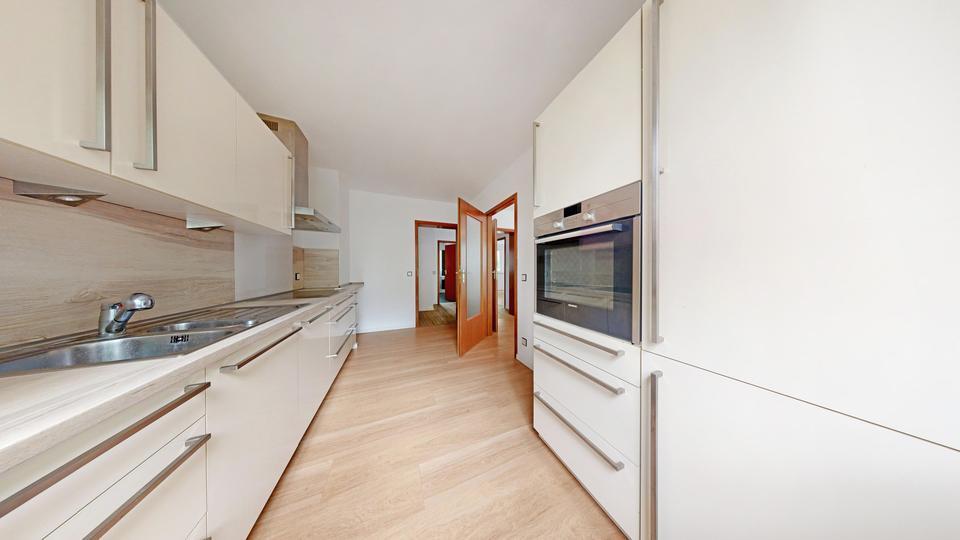 IMMOPARTNER – RUHIG UND ZENTRAL zimmer