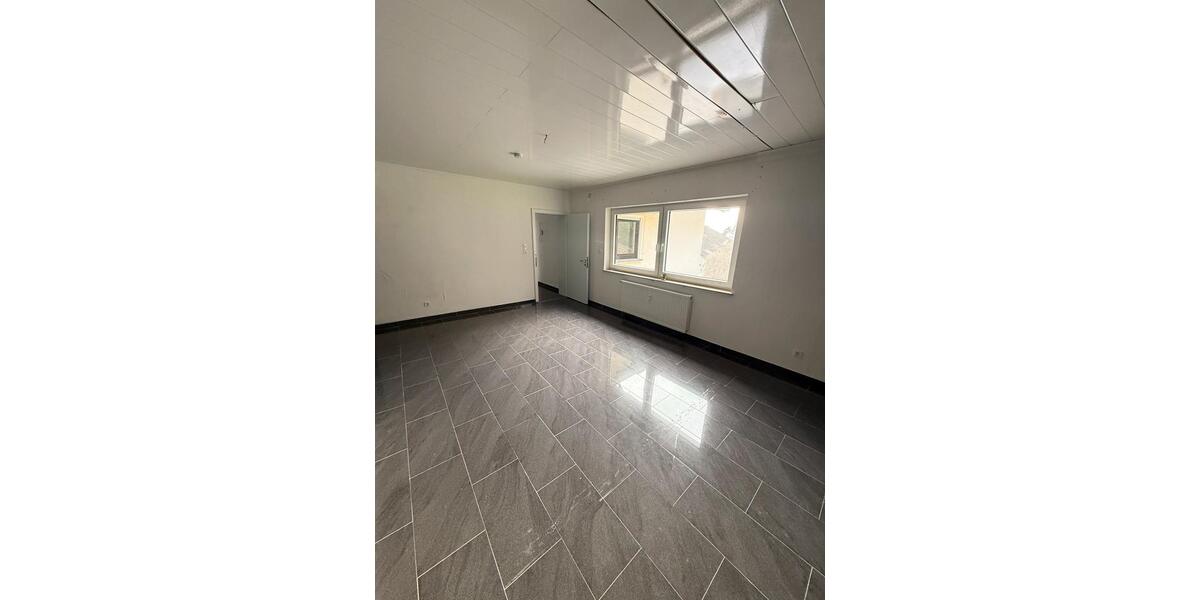 Etagenwohnung Homburg - 4 Zimmer, 107 m&sup2;, 1.050&euro; | Angebot:24794591