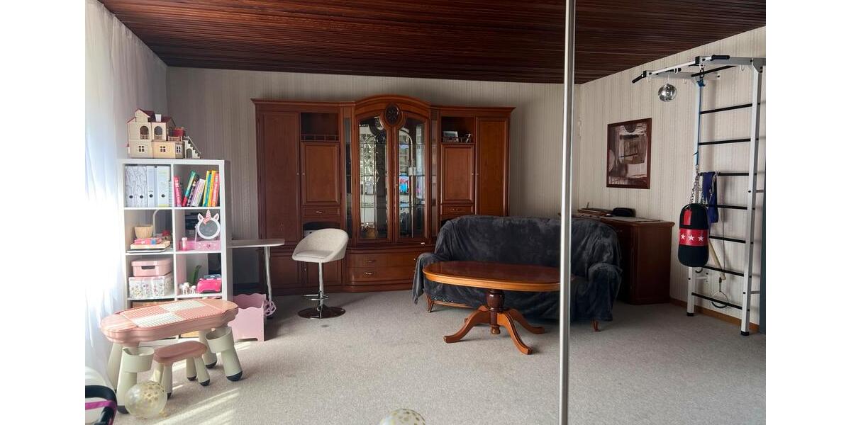 Erdgeschoßwohnung Hofgeismar - 4 Zimmer, 130 m&sup2;, 1.000&euro; | Angebot:26634020