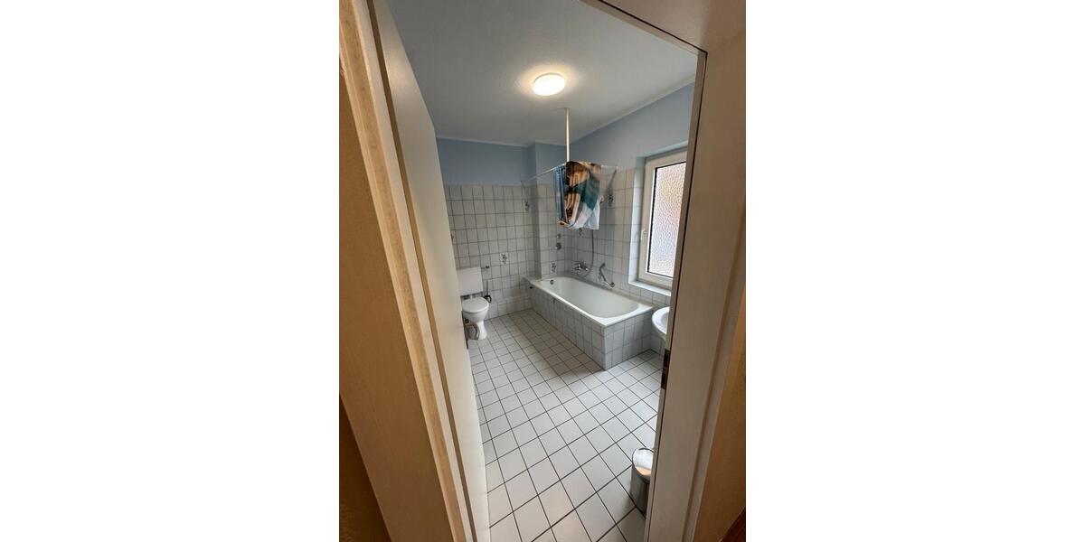 Erdgeschoßwohnung Bad Homburg vor der Höhe Gonzenheim - 2 Zimmer, 62 m&sup2;, 820&euro; | Angebot:25475943