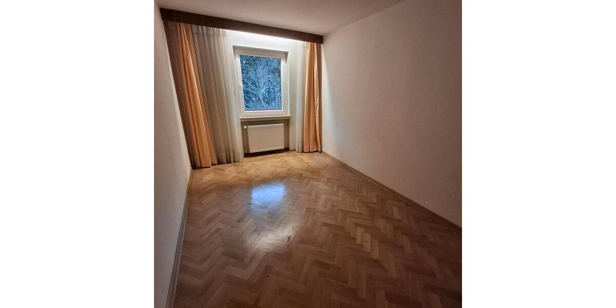 Etagenwohnung Lohr am Main - 5 Zimmer, 112 m&sup2;, 1.200&euro; | Angebot:26225305